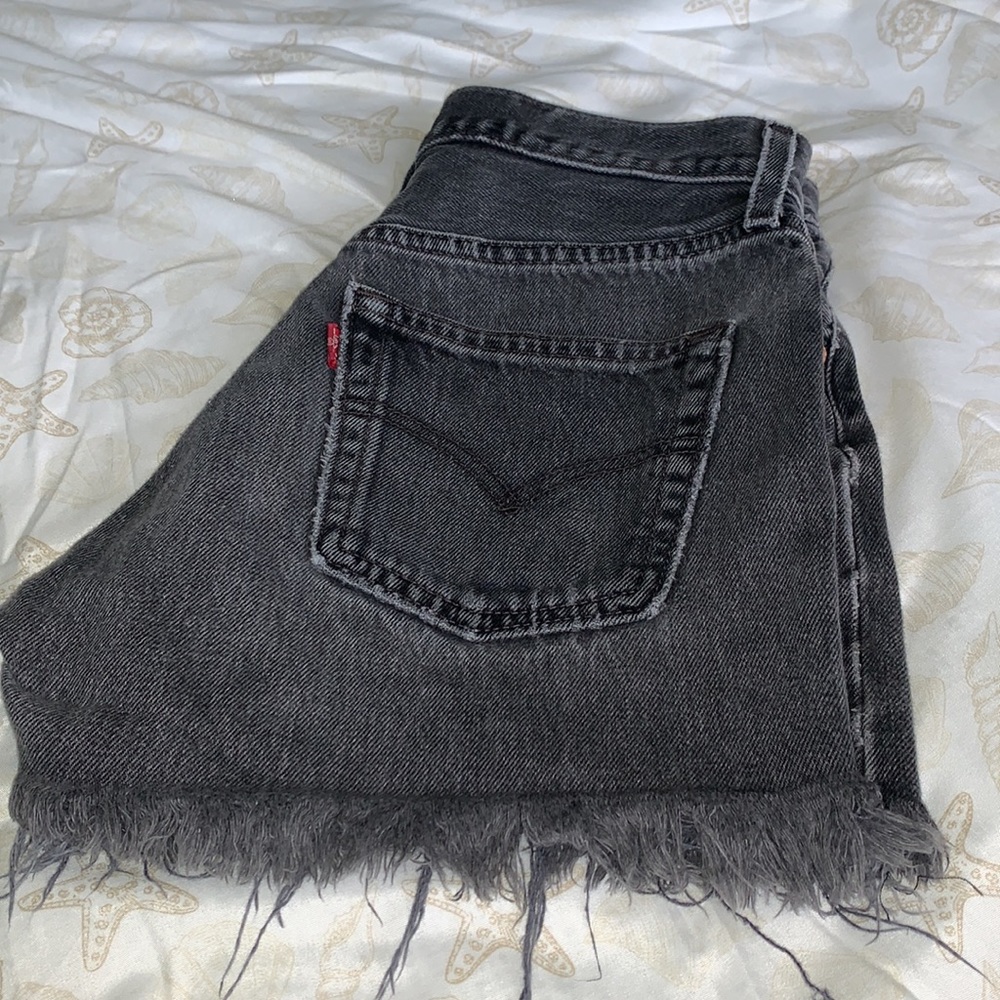 Levi’s shorts 26